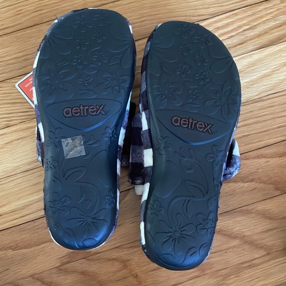 Aetrex Mandy grey plaid slippers - Picture 2 of 5